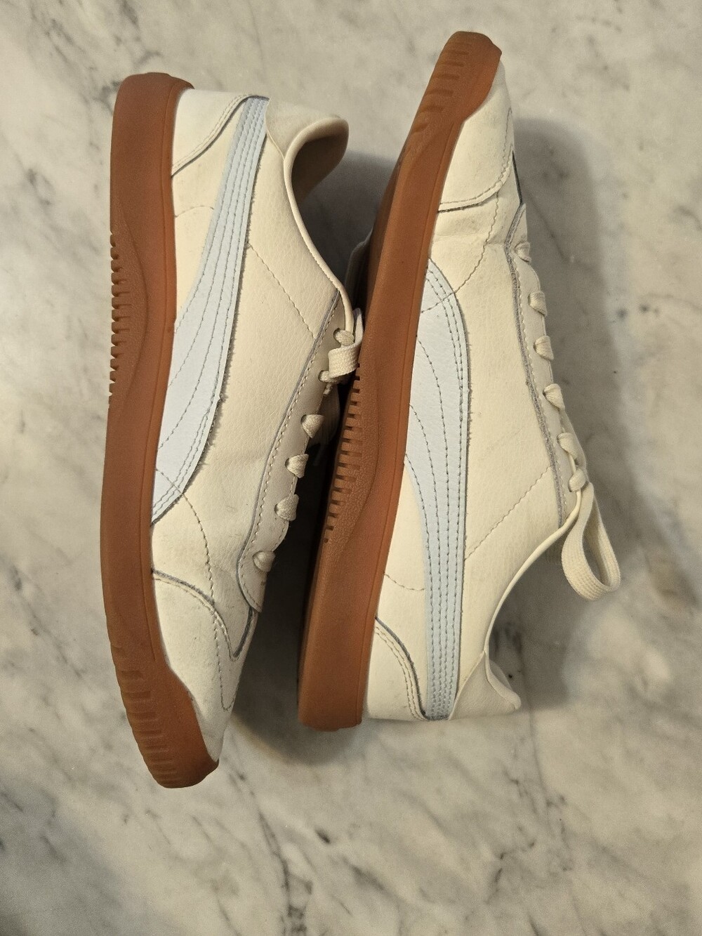 Puma Sneakers with Light Blue Stripe and Gum Sole - Picture 4 of 7